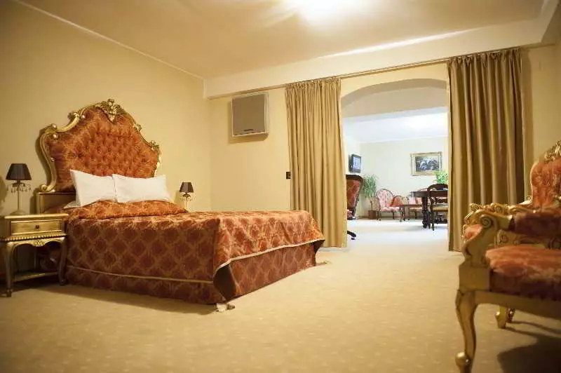 Fotos del hotel Classic Inn:  13