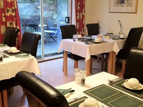 Fotos del hotel Home From Home Guest House:  5