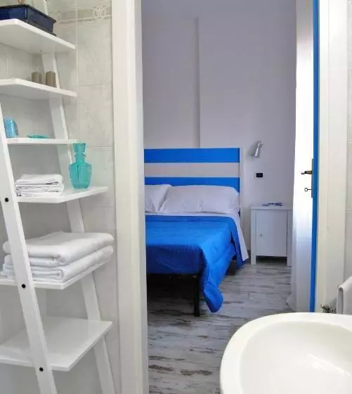 Fotos del hotel Metropolis Rooms&services:  9