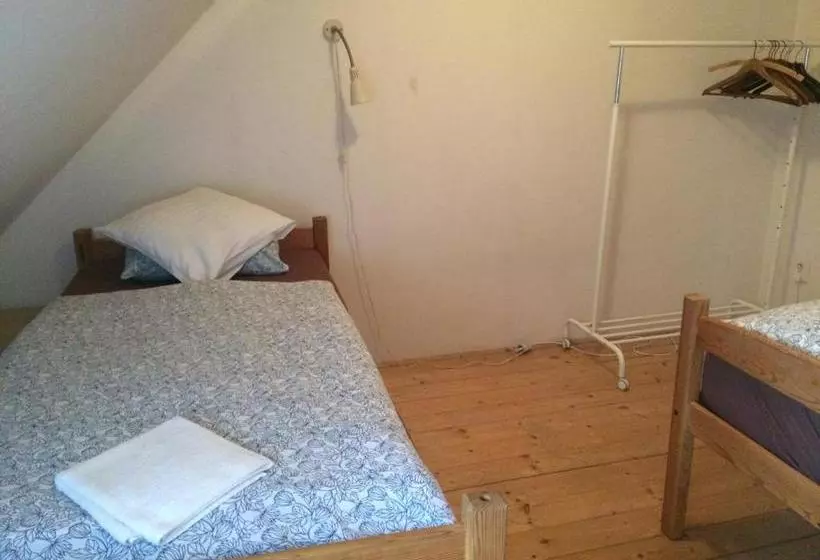Fotos del hotel At The Golden Plough Apartments:  8