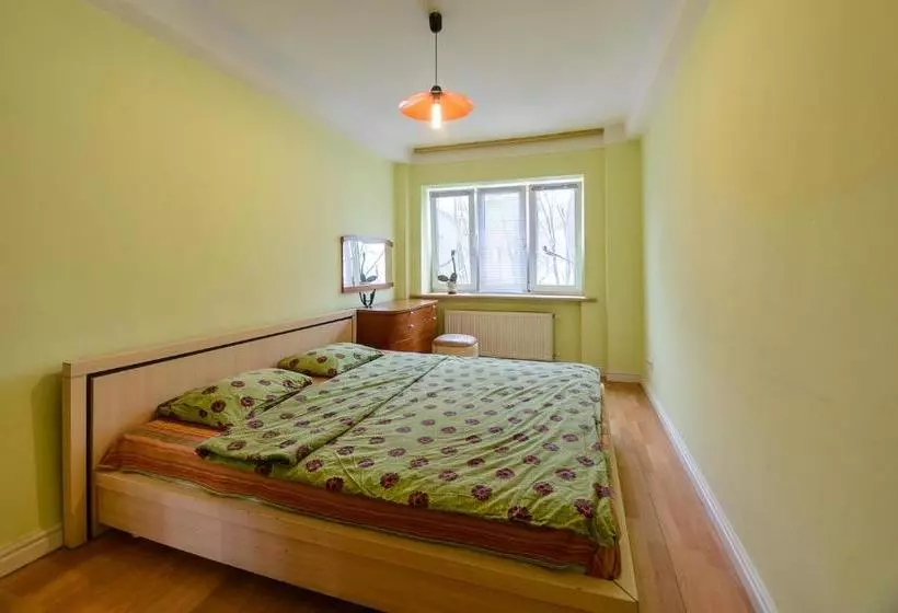 Fotos del hotel Lesi Ukrainki Studio Kiev Apartment:  5