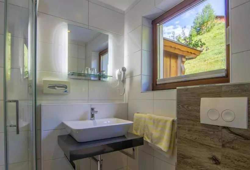 Fotos del hotel Gasthof Zum Kaiserweg:  15