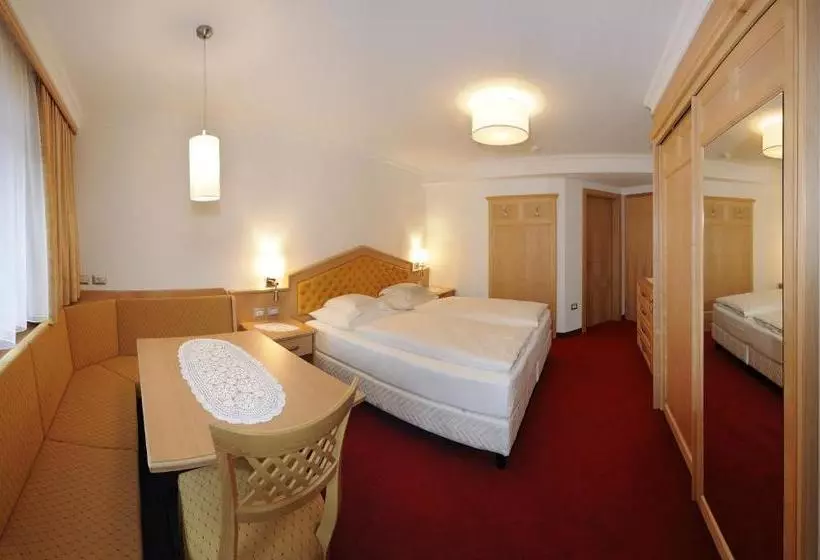 Fotos del hotel Ingram:  2