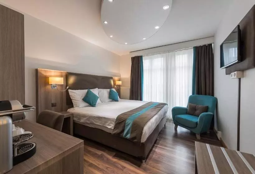 Fotos del hotel Rousseau:  2