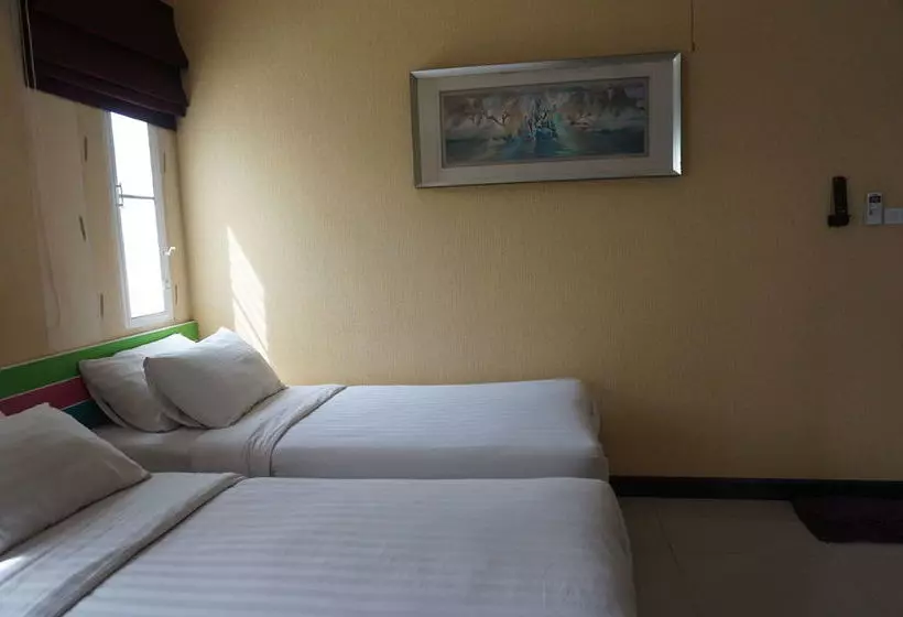 Fotos del hotel The Seat Hostel:  10