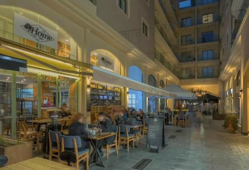 Fotos del hotel Qcc Residence:  9