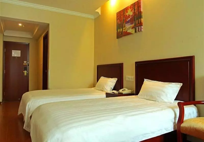 Fotos del hotel Greentree Inn Nanchang Xihu District Railway Station Zhanqian Road Express:  11