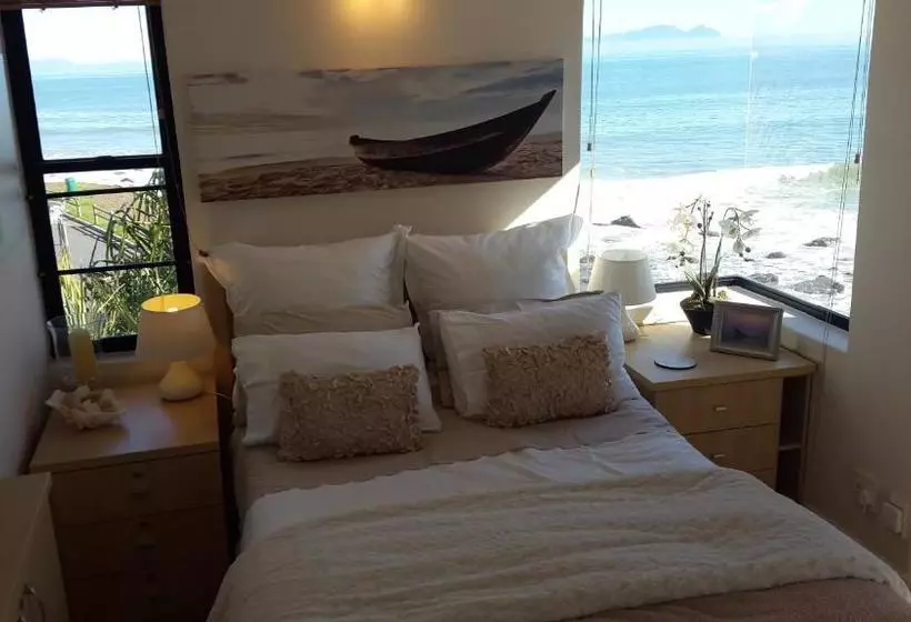 Fotos del hotel 185 Beach Road Villa And Apartments:  2