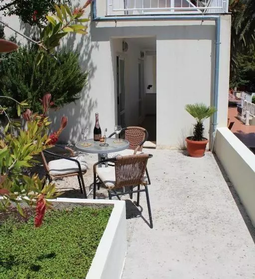 Fotos del hotel Apartments Lozica:  15