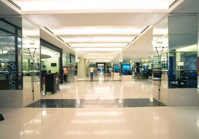 Fotos del hotel Waterfront Manila Pavilion Hotel & Casino:  3