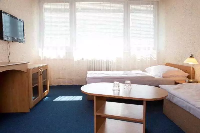 Fotos del hotel Hotel Junior:  8