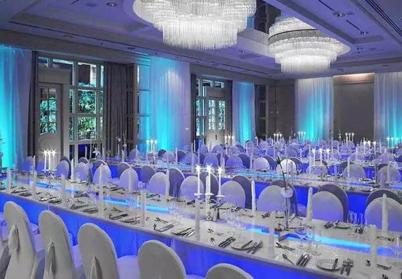 Fotos del hotel Renaissance Zurich Hotel:  12