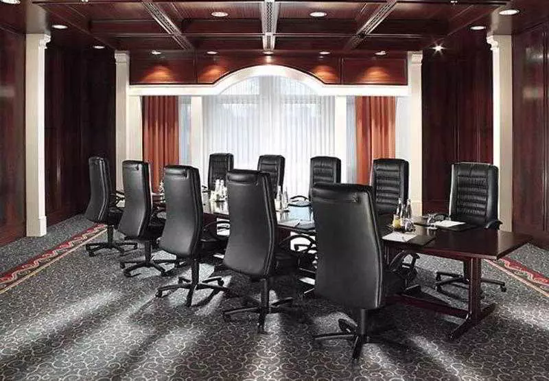 Fotos del hotel Renaissance Zurich Hotel:  6