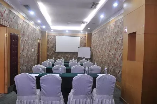 Fotos del hotel Garden City:  4