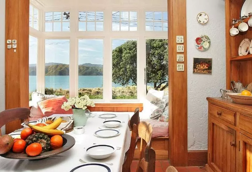 Fotos del hotel Beachfront Wellington Bed And Breakfast:  6