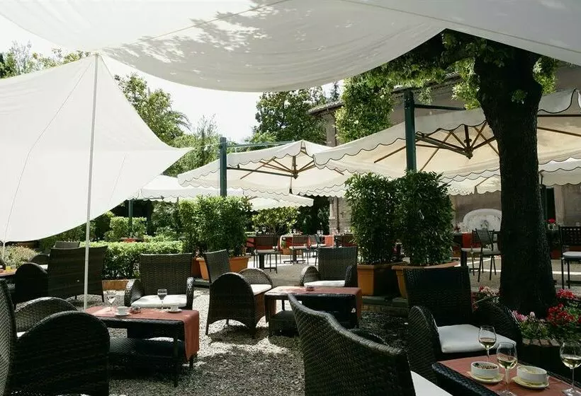 Fotos del hotel The Church Village:  12