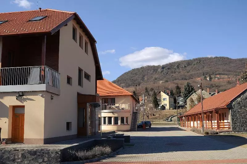 Fotos del hotel Halászkert Badacsony:  13
