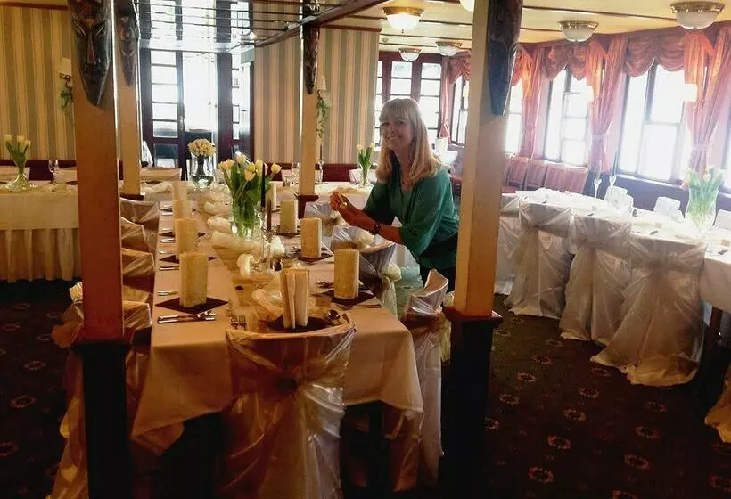 Fotos del hotel Botel Marina:  15