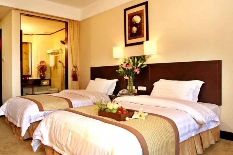 Bon-Garden Business Hotel