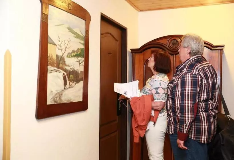 Fotos del hotel Karolina:  6