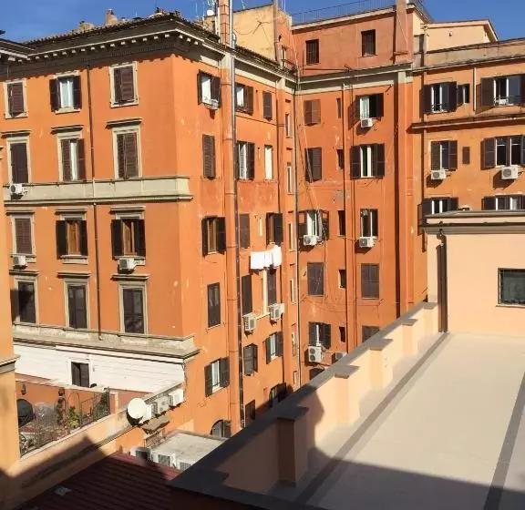 Fotos del hotel Relais Conte Di Cavour De Luxe:  8