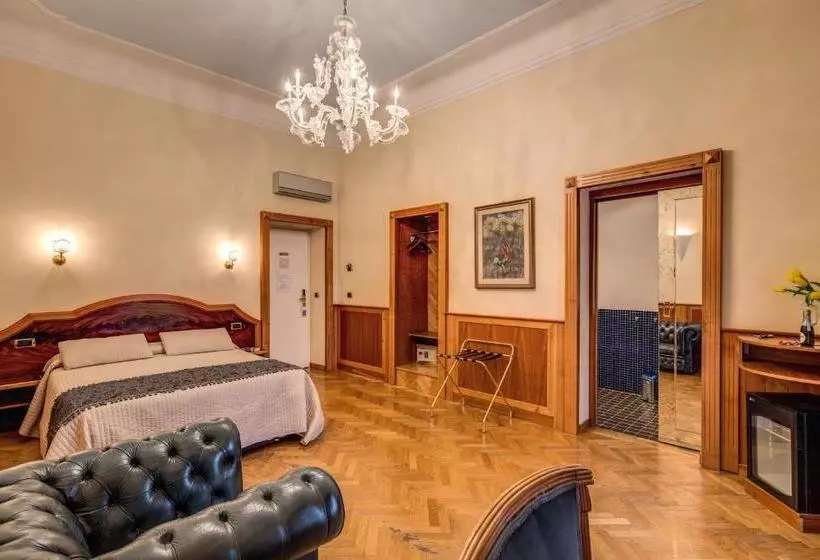 Fotos del hotel Relais Conte Di Cavour De Luxe:  14