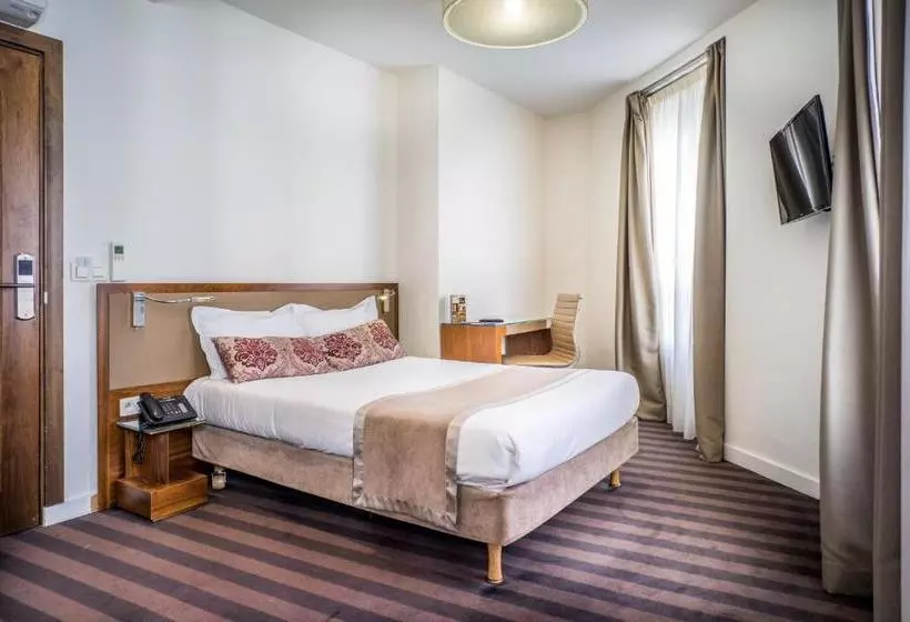 Art Hôtel Batignolles