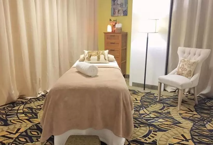 Fotos del hotel Howard Johnson By Wyndham San Juan Centro Cardiovascular:  12