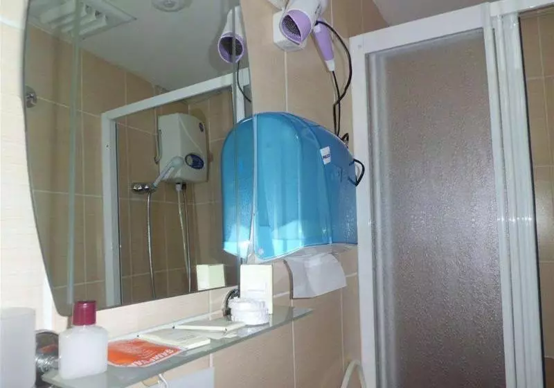 Fotos del hotel Chora Guest House:  2