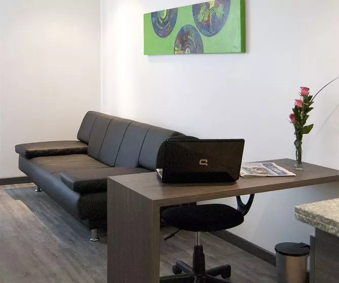 Fotos del hotel Best Western Calleja Suites:  5