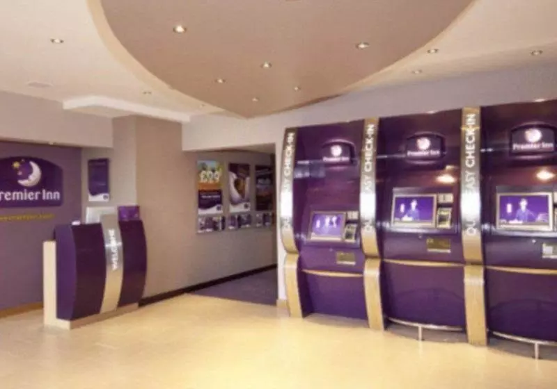 Fotos del hotel Premier Inn London Hanger Lane:  2