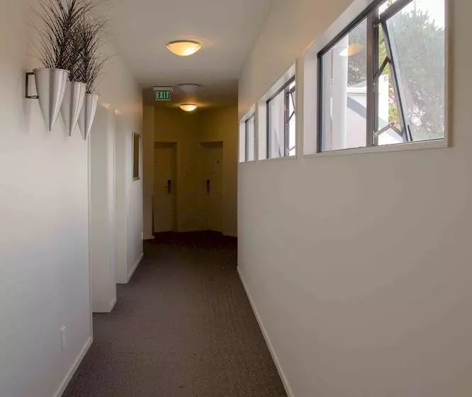 Fotos del hotel Airport Motor Lodge:  14