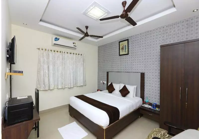 Fotos del hotel NKS Leo Inn:  9