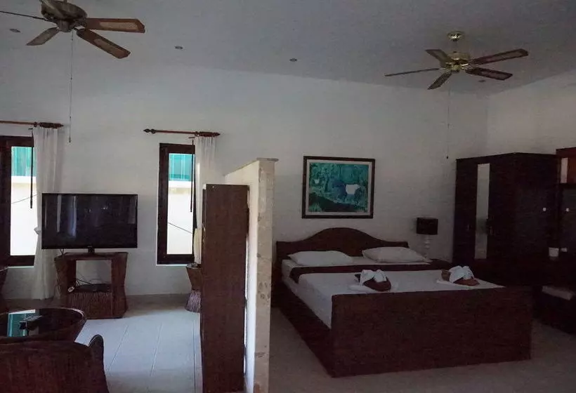 Fotos del hotel Jungle Village Bungalows:  22