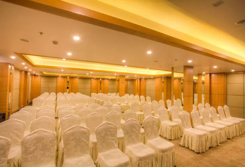 Fotos del hotel Oyo Premium Mysore:  6