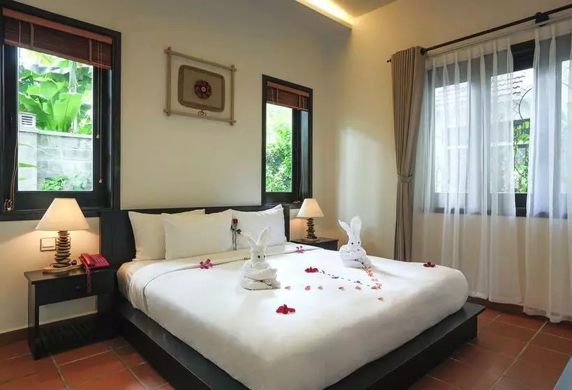 Fotos del hotel East West Villa:  15