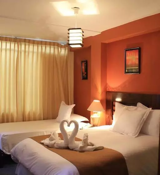 Inti Punku Alameda Inn