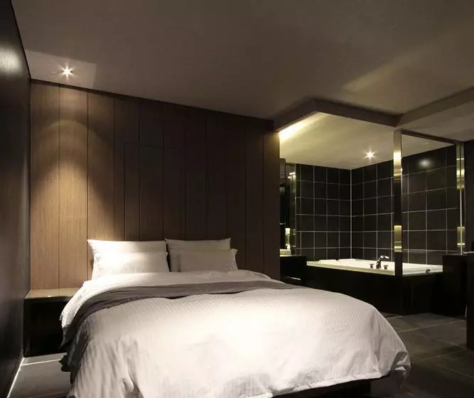 Fotos del hotel Yeoubi:  4