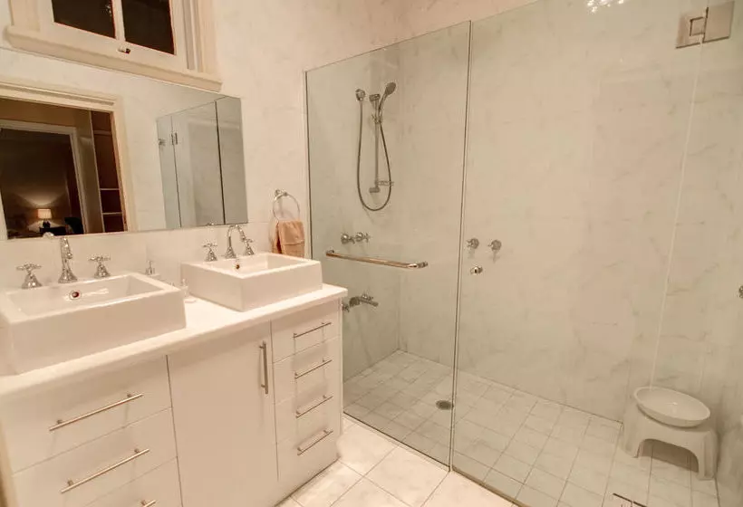 Fotos del hotel Ashcroft Apartments:  13