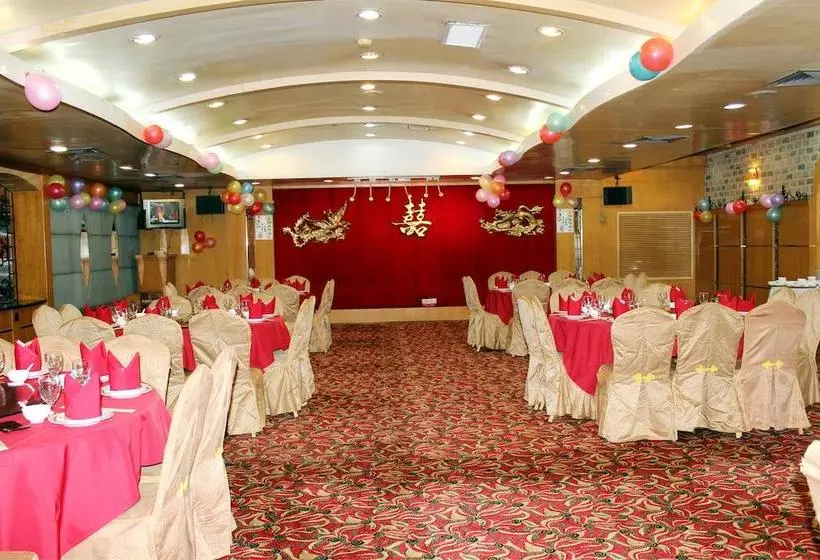 Fotos del hotel Railway Station Hotel West Building:  4