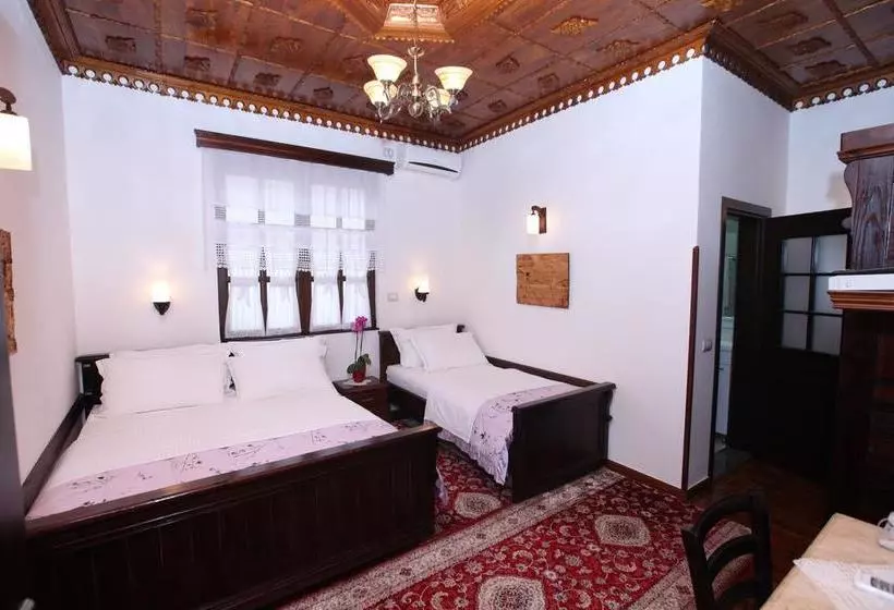 Fotos del hotel Antipatrea:  19