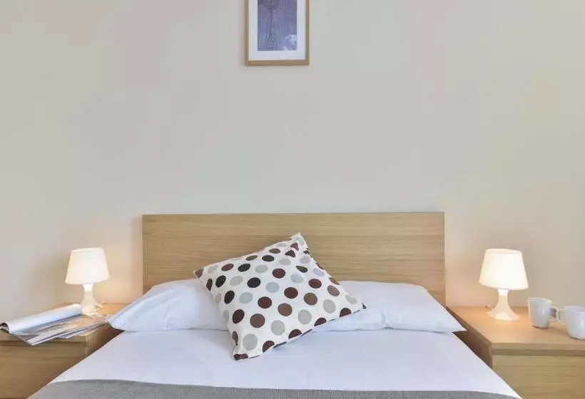 Fotos del hotel Borough Apartments:  11