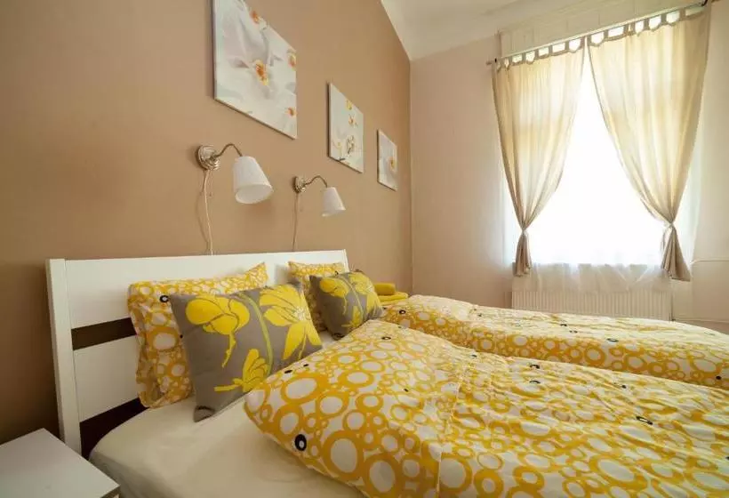 Budapestay Apartments