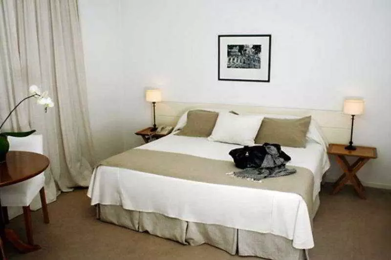 Fotos del hotel Loi Suites Arenales:  2