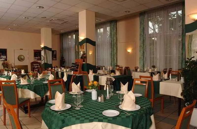 Fotos del hotel Hunguest Hotel Platanus:  2