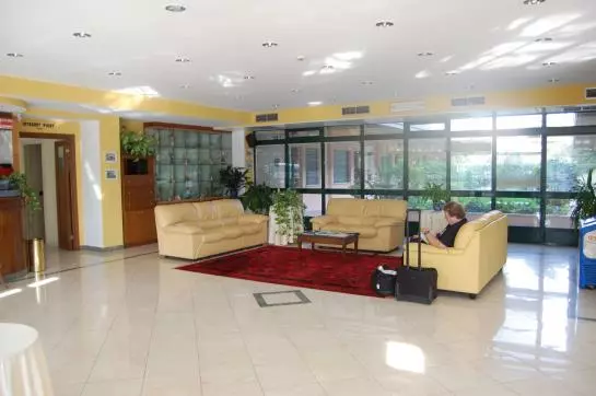 Fotos del hotel Laurence:  10