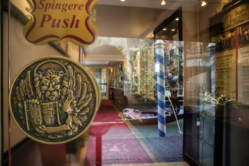 Fotos del hotel Locanda Remedio:  3