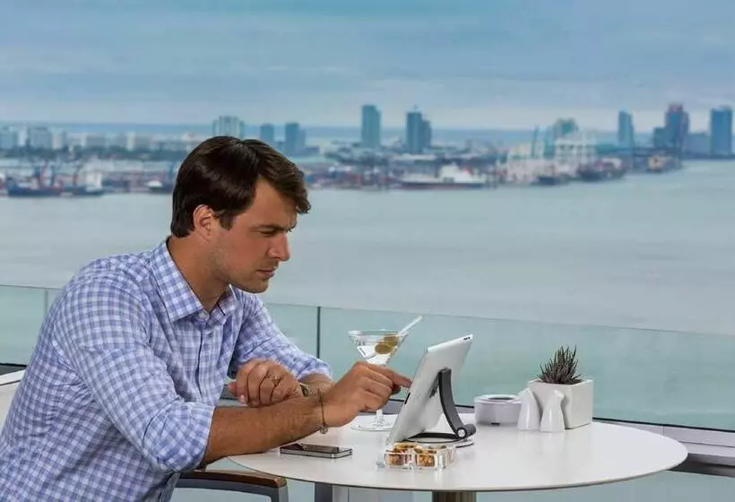 Fotos del hotel Conrad Miami:  8