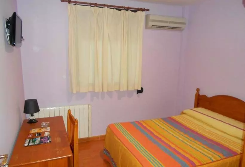 Fotos del hotel Hostal Donaire:  6