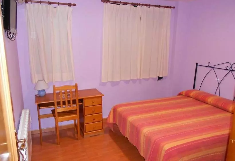 Fotos del hotel Hostal Donaire:  9